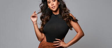 Melissa Paredes Melissa Paredes reaparece con una sonrisa y luciendo un bello top a rayas en colores vibrantes marcando tendencia