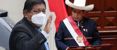 Walter Ayala le dice adiós al cargo de ministro de Defensa. Pedro Castillo aceptó a carta de renuncia de Walter Ayala al Ministerio de Defensa