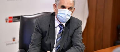 Pedro Francke reconoció que su hijastro contrató con el Estado cuando ya era ministro. Pedro Francke se pronuncia sobre denuncias por contrataciones de sus familiares con el Estado