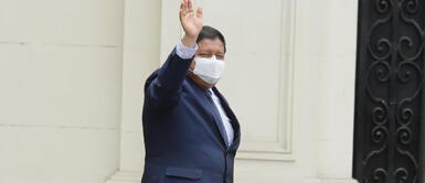 Walter Ayala se pronuncia sobre visita de Ministerio Público a Palacio. Sobre visita del Ministerio Público a Palacio: Walter Ayala dijo que "hacen mucho show donde no lo hay"