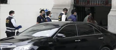 Fiscalía ingresa a Palacio de Gobierno para diligencias por investigación a Bruno Pacheco Fiscalía ingresa en Palacio de Gobierno para diligencias por investigación a Bruno Pacheco