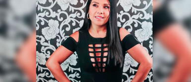 Tula Rodríguez y vestido marmoleado Tula Rodríguez exhibe su versión más vanguardista con intrépido vestido marmoleado