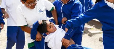 Poder Judicial emitió la primera sentencia por caso de bullying en un colegio Cusco: PJ emitió la primera sentencia por caso de bullying en un colegio