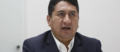 Vladimir Cerrón critica la elección de nuevo viceministro. Cerrón sobre nuevo viceministro Sánchez de Francesch: “Más caviares en PCM”