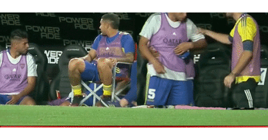 Tenso momento en la derrota de Boca Juniors ante Independiente Carlos Zambrano protagonizó tenso momento en Boca Juniors | VIDEO