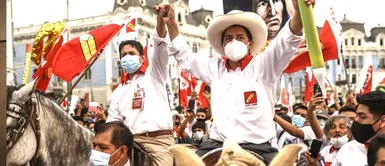 Presentan moción de vacancia en contra del presidente Pedro Castillo a mesa de partes del Congreso Presentan moción de vacancia en contra del presidente Pedro Castillo a mesa de partes del Congreso