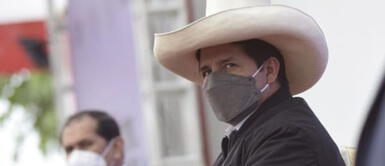 Durante su mensaje a la nación, Pedro Castillo estuvo acompañado de sus ministros de Estado. Presidente Castillo aseguró que buscan destituirlo “sin ningún sustento”