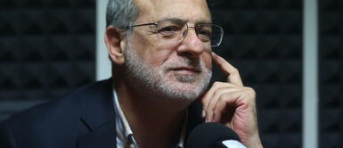 Daniel Abugattás asegura que el video de las reuniones de Pedro Castillo en su casa de Breña es por conspiración contra el presidente Abugattás sobre reuniones de Pedro Castillo en su casa de Breña: “Están conspirando contra él”