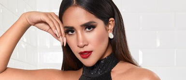 Melissa Paredes Melissa Paredes impresiona con lo más trendy del patchwork en desfile de modas