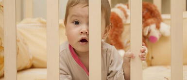 Los duendes son conocidos por llevarse a los bebés que aún no han sido bautizados. ¿Sabes por qué los duendes se roban a los bebés sin bautizar?