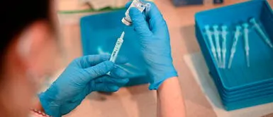 Científicos buscan prevenir el cáncer de mama triple negativo. Primera vacuna contra el cáncer de mama ya inició ensayos en humanos