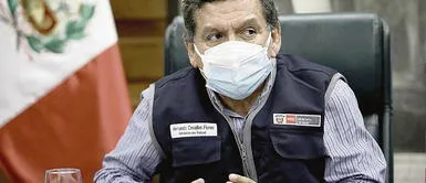 Hernando Cevallos indicó que solo hay 700 médicos intensivistas. Hernando Cevallos: “No podemos darnos el lujo de tener pacientes graves”