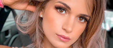 Michela Elías Michela Elías impresiona con la tendencia más sensual en bikini de temporada