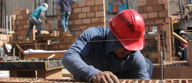 Existen algunos riesgos de no llegar a un acuerdo con los propietarios antes de construir una casa. ¿Construir mi casa sobre el terreno de mis suegros la hace mía?