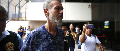 Fujimorista Víctor Albrecht cobraba a alcaldes el 5% de cada obra pública Fujimorista Víctor Albrecht cobraba a alcaldes el 5% de cada obra pública