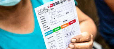 Consulta cómo sacar tu carnet de vacunación contra la COVID-19. Antivacunas buscan frenar medida que solicita carnet de vacunación para ingresar a espacios cerrados