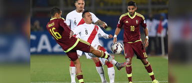 Juan Vargas cuenta anécdota que vivió con Christian Cueva en la Copa América Chile 2015. Juan Vargas le metió un 'soplamoco' a Christian Cueva por broma pesada