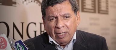 Hernando Cevallos asegura que las medidas son para prevenir que los hospitales estén repletos con pacientes COVID-19 después del 15 de enero Hernando Cevallos: “No queremos hospitales repletos con pacientes COVID-19 después del 15 de enero”