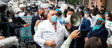 Sindicato de médicos de EsSalud anuncia paro nacional de 24 horas Sindicato de médicos de EsSalud anuncia paro nacional el 15 de diciembre