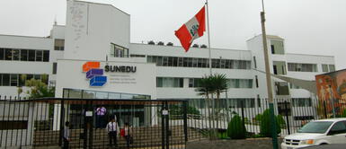 Sunedu denegó el licenciamiento a más de 40 universidades privadas hasta el 2021. Foto: Sunedu Sunedu presentará recursos ante el TC si se aprueban proyectos presentados por el Congreso