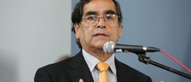 Óscar Ugarte le dijo a Margot Palacios que no haga un papelón tras presentar proyecto para que vacuna no sea requisito en espacios cerrados Ugarte sobre proyecto para que vacuna no sea requisito en espacios cerrados: No hagan un papelón