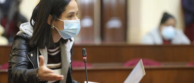 Fuerza Popular, Renovación Popular y Avanza País contra Sigrid Bazán. Sigrid Bazán: Parlamentario presentan denuncia en su contra ante Comisión de Ética