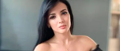 Rosángela Espinoza inaugura el verano con imponente y brilloso bikini texturizado Rosángela Espinoza inaugura el verano con imponente y brilloso bikini texturizado