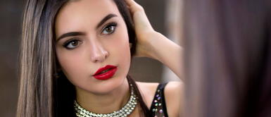 pasos aplicar maquillaje 10 productos de maquillaje para conseguir un fabuloso look en estas fiestas