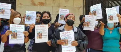 La madre está desesperada buscando a su hijo. SJL: Madre busca a su hijo de 8 años que desapareció a vísperas de Navidad