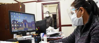 Las personas que realicen trabajos presenciales tienen que contar con las tres dosis contra la COVID-19 COVID-19: Conozca las nuevas restricciones que ha impuesto el Gobierno