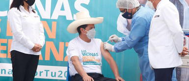 Pedro Castillo recibió la tercera dosis de la vacuna contra el COVID-19. Pedro Castillo recibió tercera dosis de la vacuna contra la COVID-19