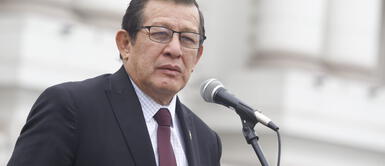 Salhuana sobre Pedro Castillo: Espera que el Ejecutivo y Legislativo tengan una mejor relación Salhuana sobre Pedro Castillo: "Espera que el Ejecutivo y Legislativo tengan una mejor relación"