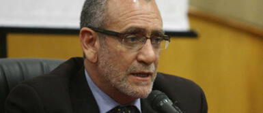 Augusto Álvarez Rodrich manifestó que Pedro Castillo ha sido un pésimo presidente en el 2021 y pronostica que su gobierno finalizaría en el 2022 AAR: “Castillo ha sido un pésimo presidente en el 2021 y al paso que va no acabaría el 2022″