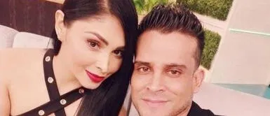 Pamela Franco y pantalón de cadenas Pamela Franco exhibe marcado abdomen con la atrevida tendencia de pantalones con cadenas