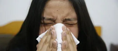 Tras confirmarse la tercera ola miles de peruanos se acercan a realizarse de descarte del coronavirus. Cuarta ola: conoce la diferencia de los síntomas de la gripe, resfriado, COVID-19 y alergias