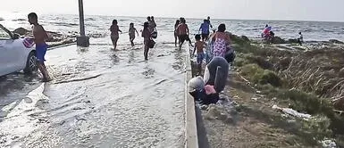 Zozobra. La tarde de ocio en Lima cambió totalmente con el oleaje anómalo. Marina de Guerra dispone el cierre de algunos puertos, playas y caletas tras oleajes anómalos