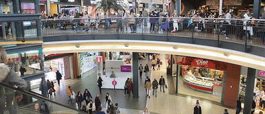 Nueva medida afecta el aforo en los establecimientos cerrados. Foto: difusión Aforo en locales de Lima y Callao aumenta desde el 17 al 30 de enero