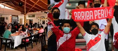 La selección peruana ya podrá jugar con hinchas en las tribunas en los duelos de la Eliminatoria al Mundial Qatar 2022 COVID-19: Toque de queda ahora va desde las 00:00 horas hasta las 4:00 a.m.