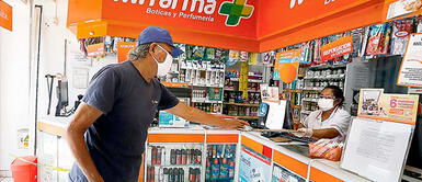 Las empresas Mifarma e Inkafarma aseguraron que los precios de los medicamentos contra la COVID-19 están congelados desde marzo del 2020 COVID-19: ciudadanos sufren por escasez de medicamentos genéricos en pleno aumento de contagios