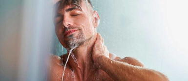 El doctor Víctor Cabrera explicó cómo podría ser la ducha, en caso de que la persona esté contagiada de COVID-19. COVID-19: sepa usted si se puede bañar a pesar de ser un caso positivo