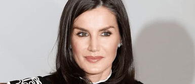 La reina Letizia y vestido de reina sofia Reina Letizia se inspira en la reina Sofía con un vestido floral del año 1977