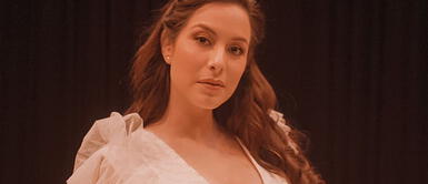 Natalia Salas deslumbra con un high waisted bikini Natalia Salas nos deleita con un comfy y vanguardista high waisted bikini de corte asimétrico