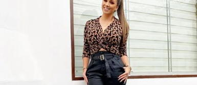 Melissa Klug y bikini rojo Melissa Klug destila sensualidad en la Riviera Maya con magnético bikini que estiliza su figura