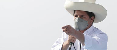 Pedro Castillo visitó la provincia de Caballacocha para atender necesidades de la población. Pedro Castillo: “en la pantalla quieren hacerme ver como un campesino que roba a un campesino”