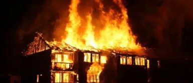 Niño salva a su familia de un incendio, sus padres tenían COVID y estaban sin olfato Viral: Niño salva a su familia de un incendio