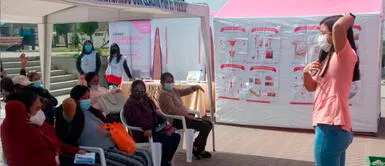 Los especialistas en estas charlas también hablan de la importancia de mantener un estilo de vida saludable Día Mundial de Lucha contra el Cáncer: acude a los centros detectores y ayuda a más personas