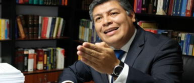 Luciano López, abogado constitucionalista. Luciano López: Cambiar artículo 117 no es el camino, pero Pedro Castillo “está orillando a esa situación”