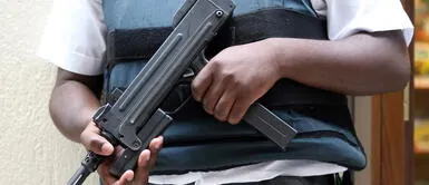 Pistolero causa terror y caos en Tumbes Pistolero causa terror y caos en Tumbes