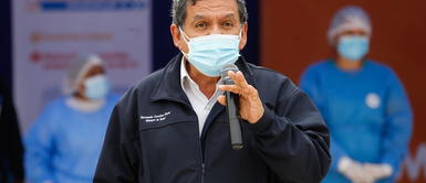 Hernando Cevallos detalló que el 72% de la población objetivo tiene las dos dosis de la vacuna contra la COVID-19. Foto: Minsa Hernando Cevallos: "El 24 % de la población infantil ya se vacunó contra la COVID-19"