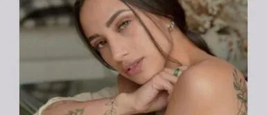 Valery Revello con outfit sofisticado Valery Revello impone la tendencia del blazer en el verano y revela que es una injusticia lo que especulan